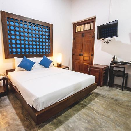 Thambu Illam Hotel Джафна Екстериор снимка